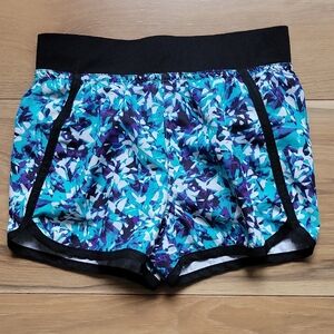 *3/$15* Exertek Kids Size 5 Blue Patterned Sports Shorts